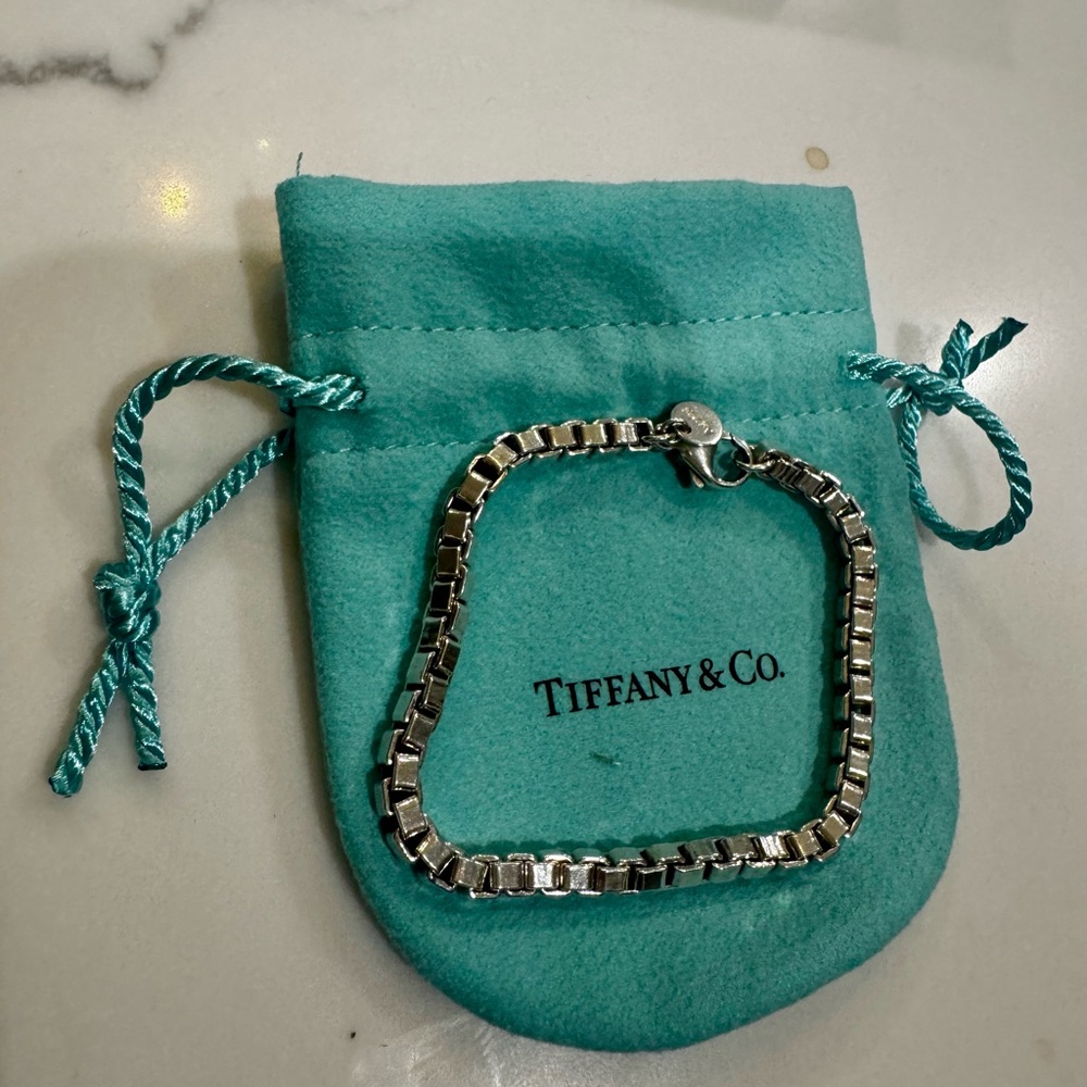 Tiffany & Co. Venetian Link Chain Bracelet